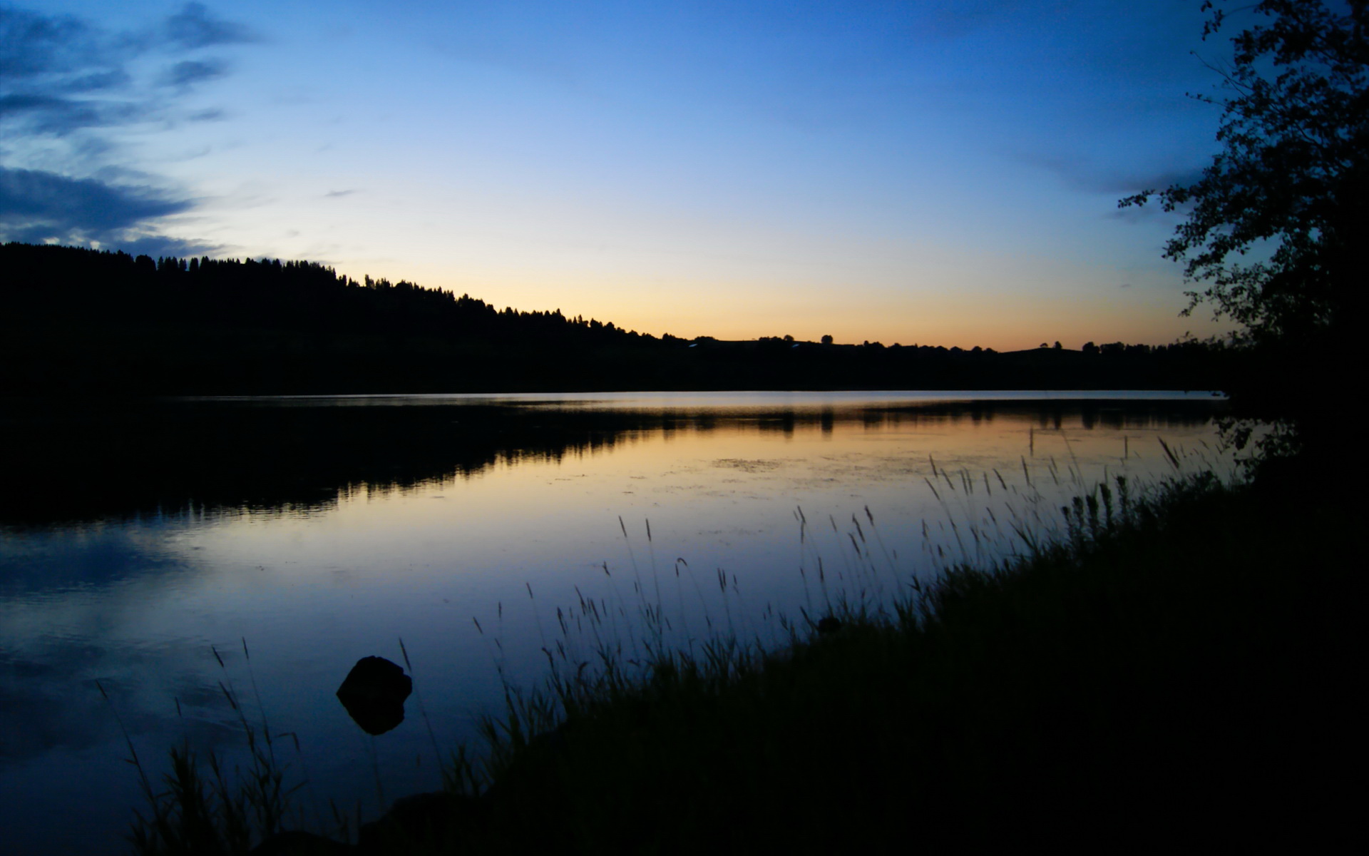 Turner 防守贡献巨大，屡破对方传球，球员turner